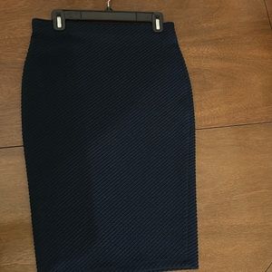 Women’s navy pencil skirt, size medium.